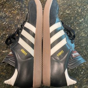 Men’s Adidas Samba Size 10